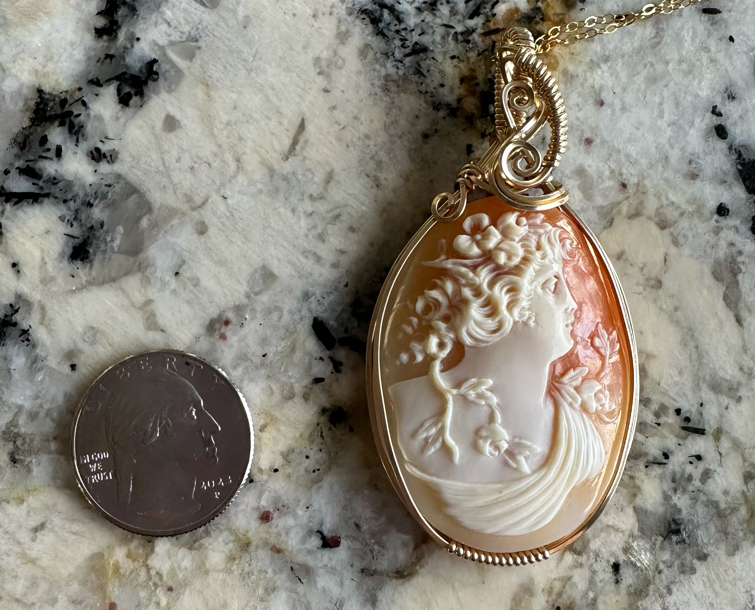 Vintage gold deals filled shell cameo