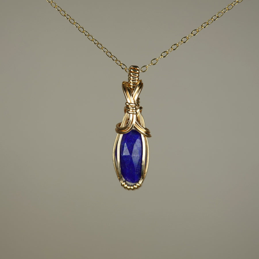 Rosecut Lapis Lazuli Pendant Wire-Wrapped in 14k Goldfilled Wire