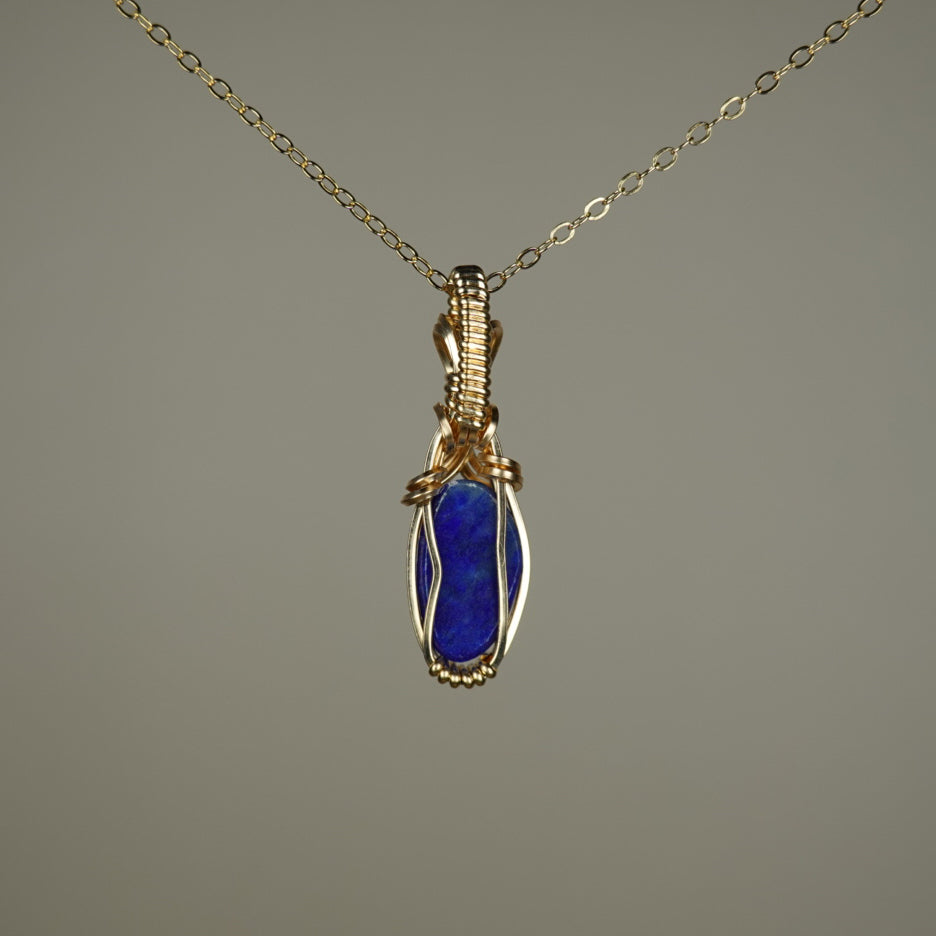 Rosecut Lapis Lazuli Pendant Wire-Wrapped in 14k Goldfilled Wire