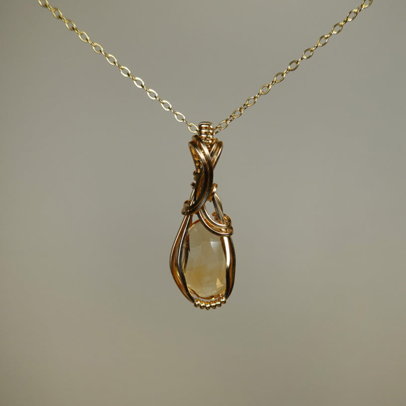 Citrine Pendante Wire-Wrapped in 14k Goldfill