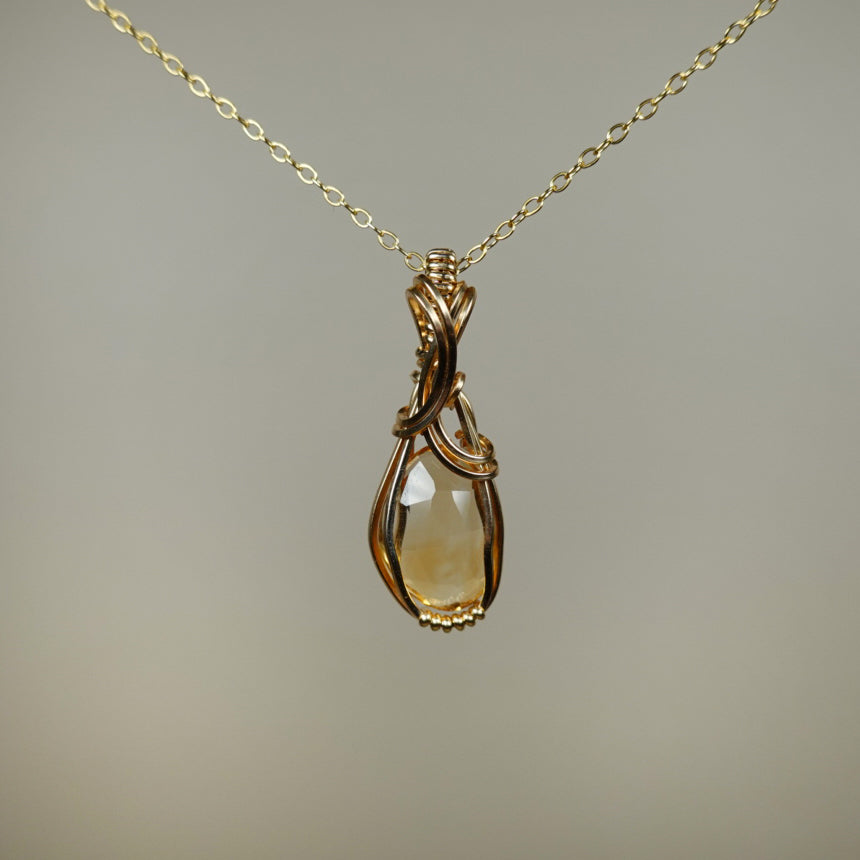 Citrine Pendante Wire-Wrapped in 14k Goldfill