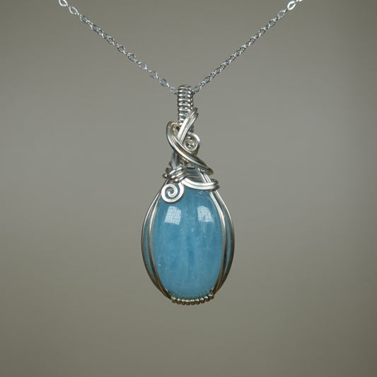 Wire-Wrapped Aquamarine Pendant in Sterling Silver Wire